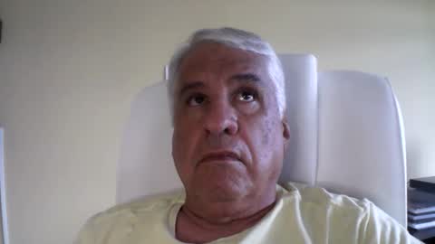 Snapshot of grisa01 chatting on 12/04/25, 07:00 grisa01 online show from 12/04/25, 07:00