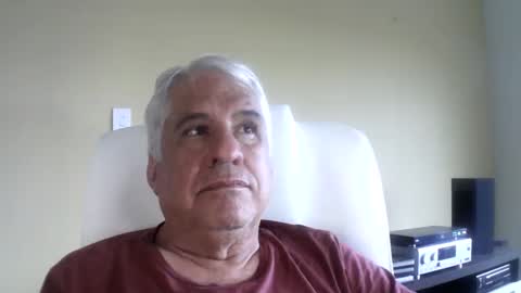 Snapshot of grisa01 chatting on 12/18/25, 06:03 grisa01 online show from 12/18/25, 06:03