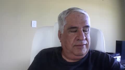 Snapshot of grisa01 chatting on 02/15/26, 12:36 grisa01 online show from 02/15/26, 12:36