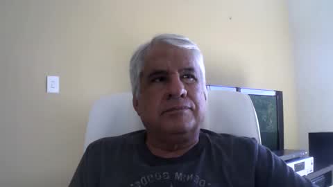 Snapshot of grisa01 chatting on 05/24/26, 02:33 grisa01 online show from 05/24/26, 02:33