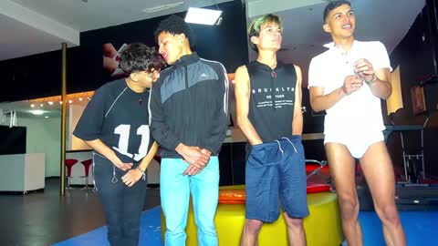 GRIVALS. THOMAS AND DAMIAND online show from 12/15/24, 06:15