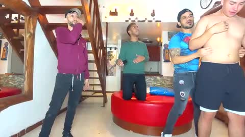 GRIVALS. THOMAS AND DAMIAND online show from 01/28/25, 05:14