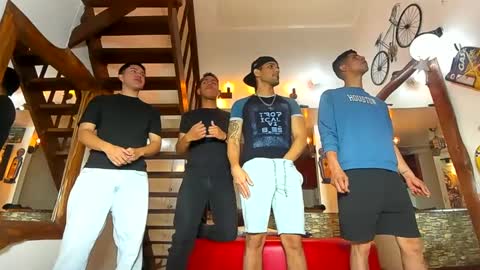 GRIVALS. THOMAS AND DAMIAND online show from 02/01/25, 05:05