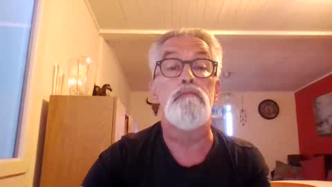 Snapshot of grybear60 chatting on 06/14/26, 03:36 Grybear online show from 06/14/26, 03:36