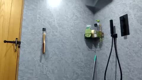 Snapshot of grzegorz34 chatting on 11/01/25, 07:54 Greg online show from 11/01/25, 07:54