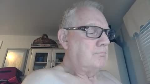 Horny Daddy online show from 10/28/25, 12:52