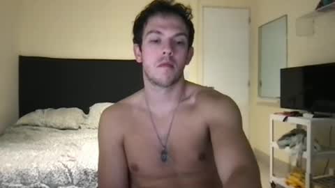 guapogringo03 online show from 09/13/25, 09:36