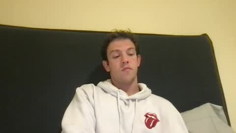 guapogringo03 online show from 10/08/25, 02:47