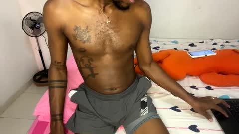 guapoj online show from 02/25/25, 02:44