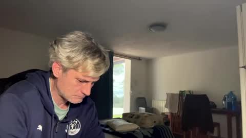 Snapshot of guardiannif_ chatting on 02/20/25, 07:12 guardiannif_ online show from 02/20/25, 07:12