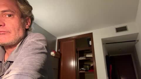 Snapshot of guardiannif_ chatting on 02/21/25, 09:54 guardiannif_ online show from 02/21/25, 09:54