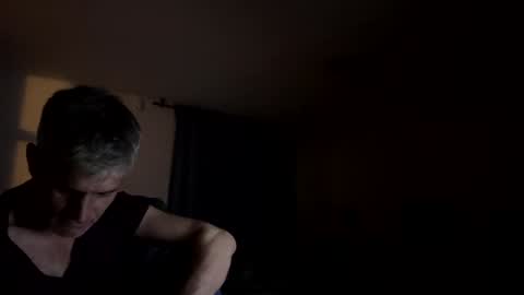 Snapshot of guardiannif_ chatting on 02/26/25, 12:38 guardiannif_ online show from 02/26/25, 12:38