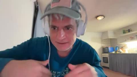 Snapshot of guardiannif_ chatting on 01/15/26, 09:07 guardiannif_ online show from 01/15/26, 09:07