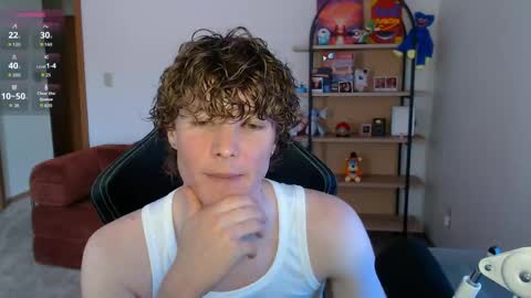 Snapshot of gucciboi4 chatting on 06/07/26, 04:44 gucciboi4 online show from 06/07/26, 04:44