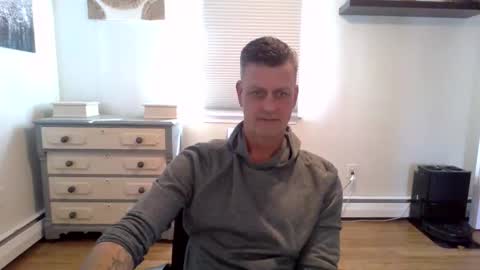 gudguy2025 online show from 02/08/26, 05:27