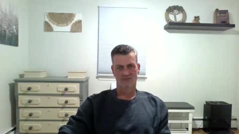 Snapshot of gudguy2025 chatting on 05/24/26, 11:32 gudguy2025 online show from 05/24/26, 11:32