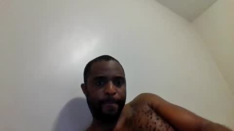 Snapshot of guessssmymiddlename chatting on 05/22/26, 04:19 guessssmymiddlename online show from 05/22/26, 04:19