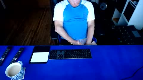 Snapshot of guesswhatigot2 chatting on 02/13/25, 11:17 guesswhatigot2 online show from 02/13/25, 11:17