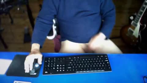 guesswhatigot2 online show from 05/13/26, 08:23