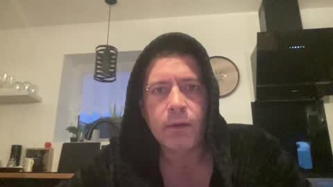 guil0 online show from 09/26/25, 09:13