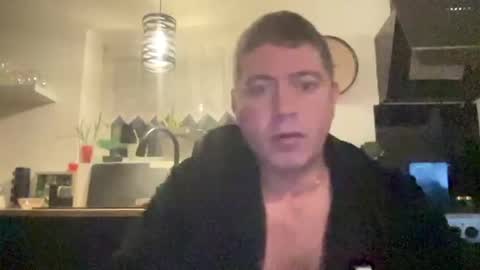 guil0 online show from 10/21/25, 08:59