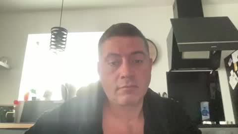 guil0 online show from 11/08/25, 11:32