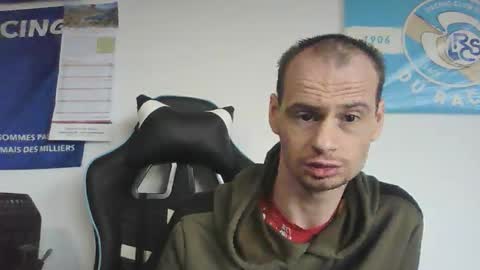 guil67728799 online show from 11/21/25, 10:25