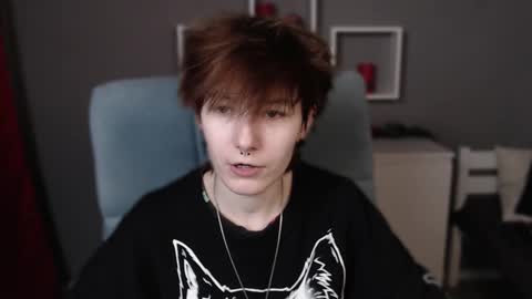 guitarandangell online show from 11/18/25, 03:45