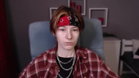 guitarandangell online show from 01/16/26, 05:22