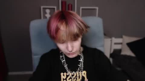 guitarandangell online show from 04/22/26, 07:22