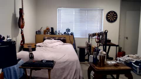 Mario online show from 09/09/25, 11:37