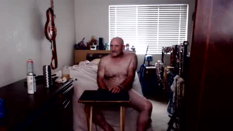 Mario online show from 09/21/25, 08:54