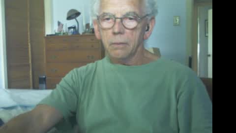 Snapshot of gulfcoast1952 chatting on 06/08/26, 08:09 Roy online show from 06/08/26, 08:09