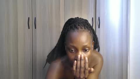 Miss Incredible online show from 10/09/25, 12:25