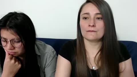 Vane blonde and Hazell black hair online show from 09/11/25, 11:49