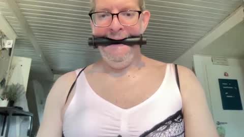 Snapshot of gummicasual chatting on 02/10/26, 09:35 gummicasual online show from 02/10/26, 09:35