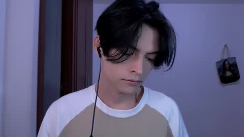 Snapshot of gunther_hda chatting on 02/22/25, 11:35 gunther online show from 02/22/25, 11:35