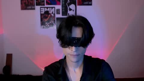 Snapshot of gunther_hda chatting on 10/31/25, 12:00 gunther online show from 10/31/25, 12:00