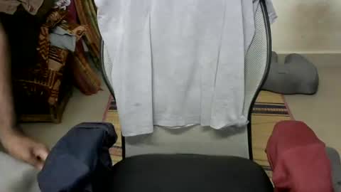 guru95497 online show from 07/01/26, 01:24