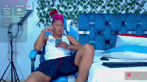 Hakim online show from 12/30/24, 03:46