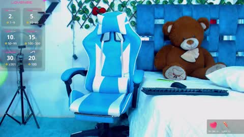 Hakim online show from 03/09/25, 02:43