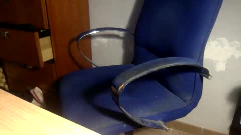 gusanito_enano online show from 01/12/25, 09:40