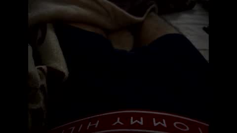 gustavolpz17 online show from 05/19/26, 08:53