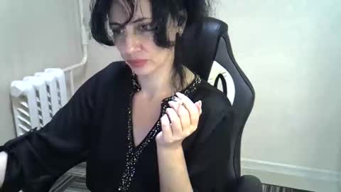 GusumAh online show from 02/07/25, 02:29