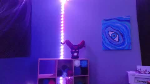 gutlvr online show from 12/13/24, 05:38