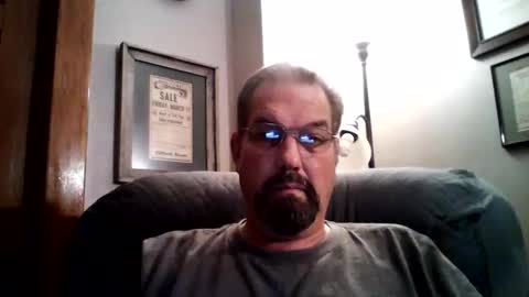 Snapshot of guy4fun8 chatting on 04/28/26, 08:30 guy4fun8 online show from 04/28/26, 08:30