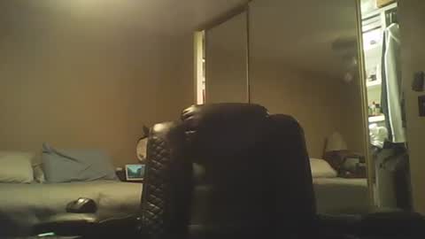 guy8inches4u online show from 10/13/25, 12:38