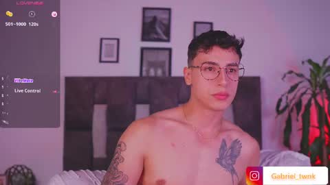 Snapshot of guy_twinks chatting on 08/02/26, 04:00 Gabriel online show from 08/02/26, 04:00