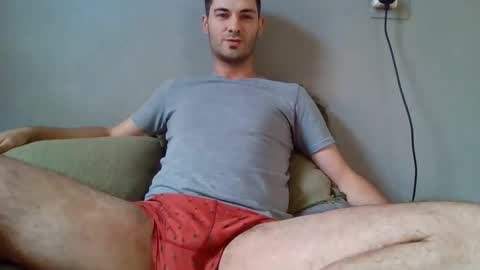 Snapshot of guyhardon chatting on 12/20/24, 12:38 Guy Hardon online show from 12/20/24, 12:38