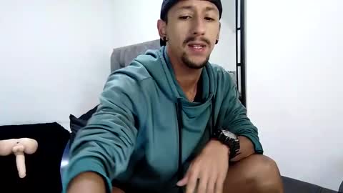 karim online show from 01/28/25, 10:02